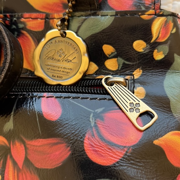 PATRICIA NASH SM CONVERTIBLE BACK PACK - Picture 5 of 6